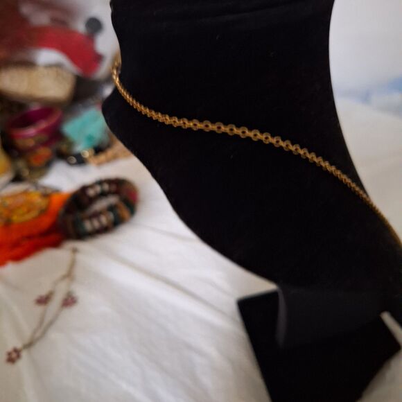 Avon Vintage Women's Necklace Baroness Maltese Cross Gold Tone Faux Jade - Picture 8 of 11